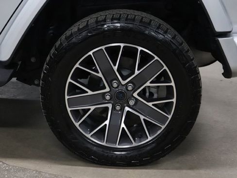 Used 2024 Jeep Wrangler High Altitude image 28