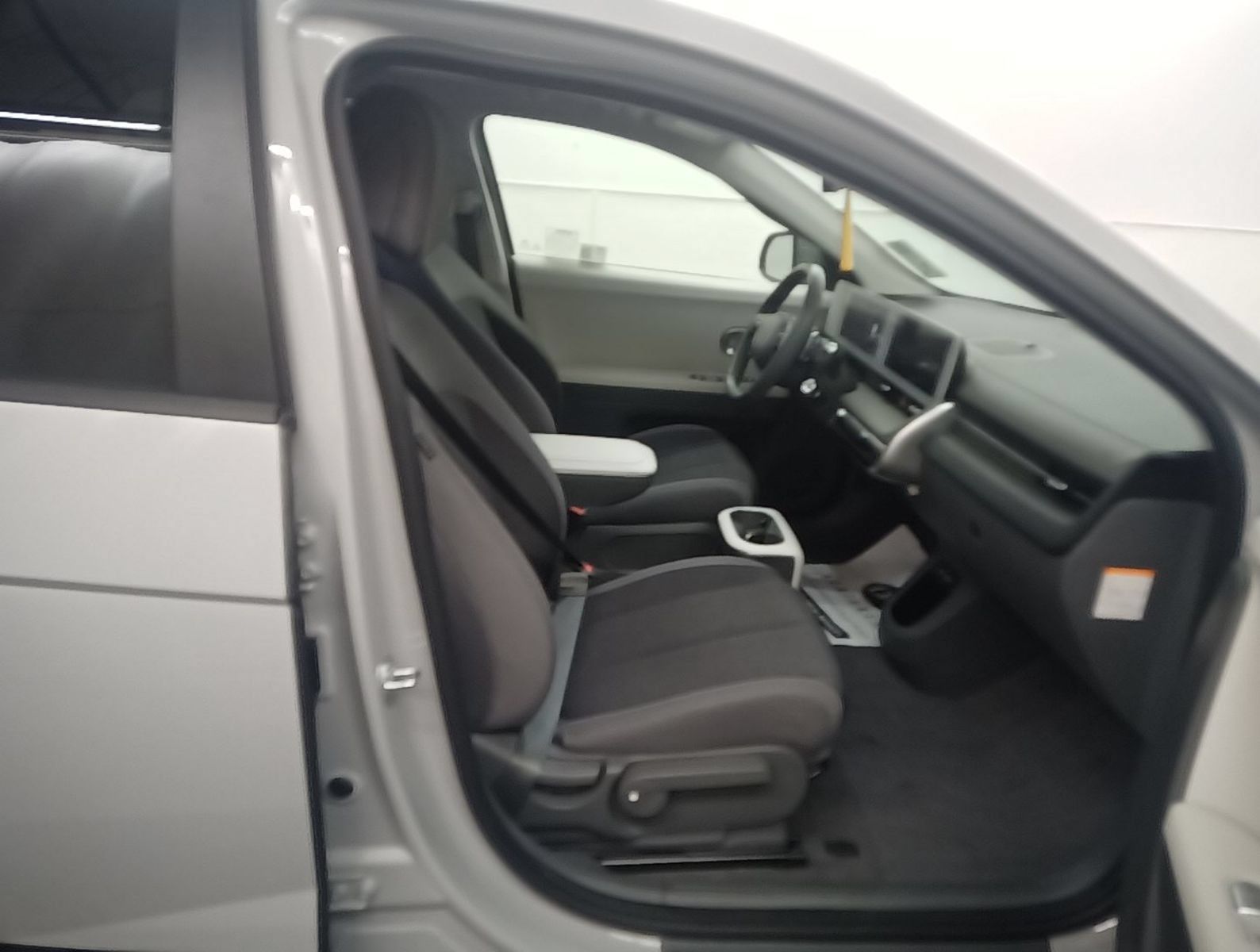 Used 2024 Hyundai Ioniq 5 SEL RWD image 8