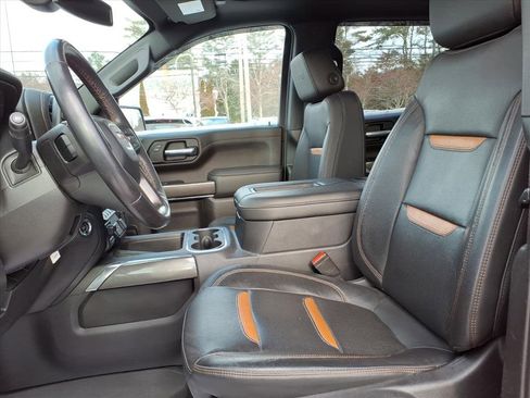 Used 2022 GMC Sierra 1500 AT4 w/ AT4 Premium Package image 13
