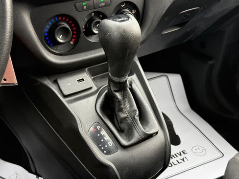 Used 2022 RAM ProMaster City Wagon FWD image 16
