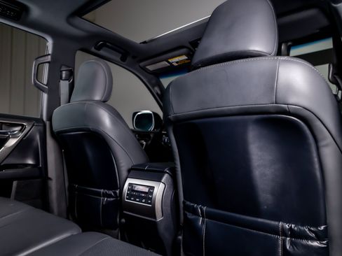 Used 2023 Lexus GX 460 Premium w/ Premium Package AWD/4WD image 31