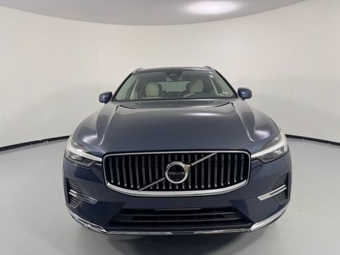Used 2023 Volvo XC60 B5 Plus AWD/4WD image 2