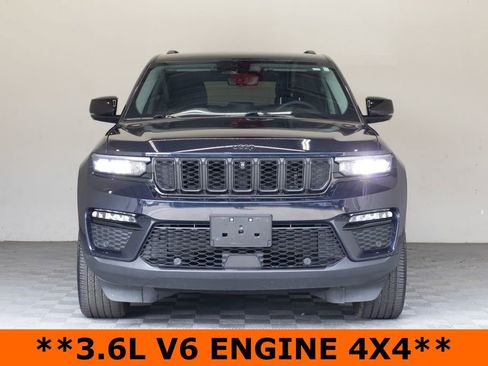 Used 2023 Jeep Grand Cherokee Limited w/ Luxury Tech Group II AWD/4WD image 4