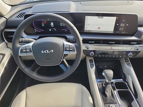 New 2025 Kia Telluride S image 19