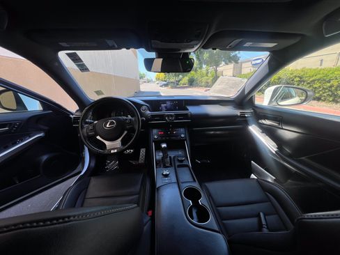 Used 2018 Lexus IS 300 F Sport RWD image 26
