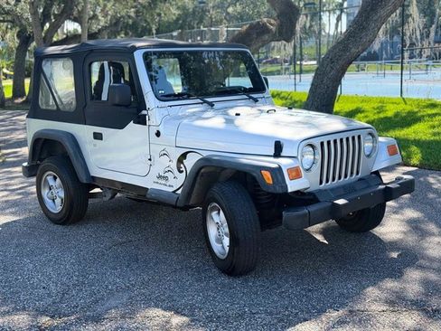 Used 2004 Jeep Wrangler X w/ Full Face Tire & Wheel Group AWD/4WD image 7