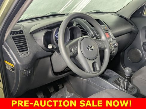 Used 2013 Kia Soul image 11