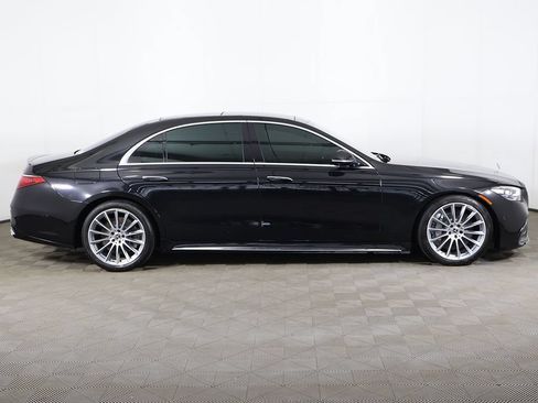Used 2021 Mercedes-Benz S 580 4MATIC Sedan w/ AMG Line image 21