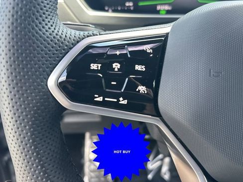 Certified 2024 Volkswagen Tiguan SE R-Line FWD image 23