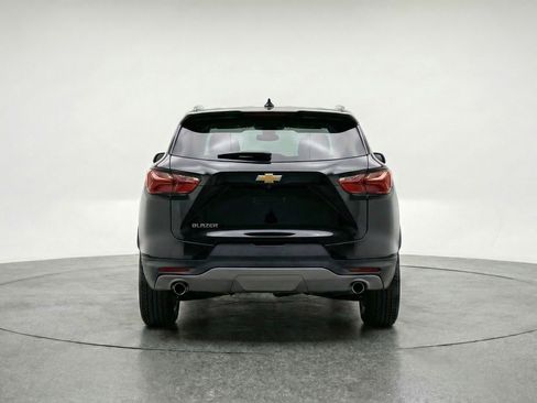 Used 2025 Chevrolet Blazer LT image 7