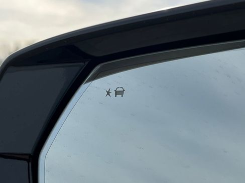 New 2026 GMC Yukon XL Denali w/ Denali Reserve Package image 40