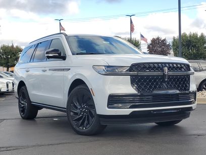 New 2025 Lincoln Navigator Reserve w/ Jet Appearance Package