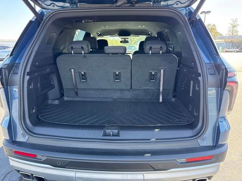 Used 2025 Chevrolet Traverse LT w/ Enhanced Driving Package image 30