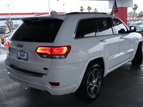 Used 2020 Jeep Grand Cherokee Overland image 5