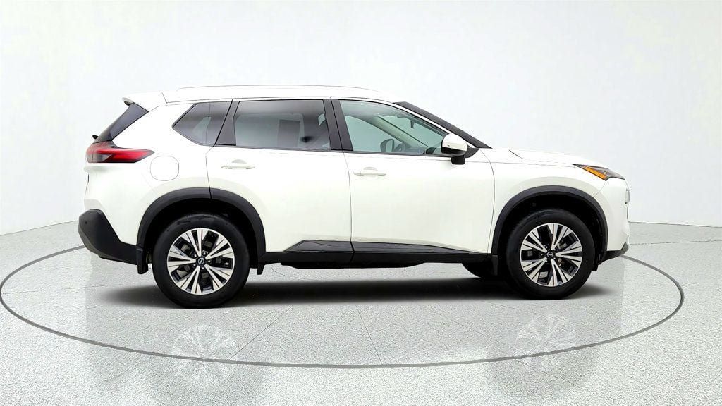 Used 2023 Nissan Rogue SV w/ SV Premium B Package FWD image 4