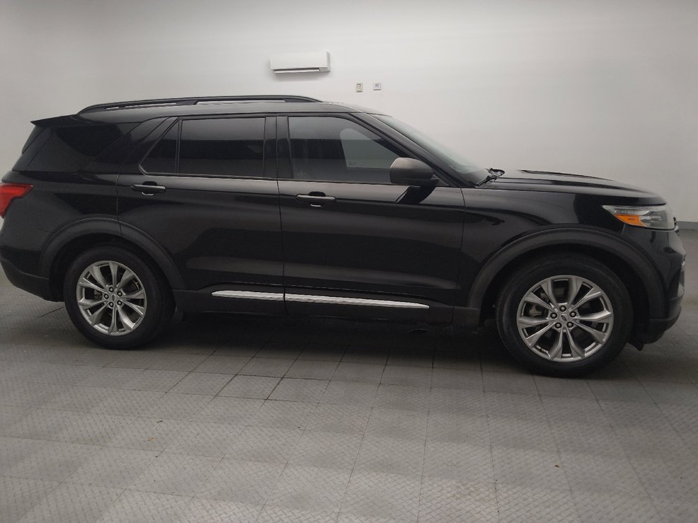 Used 2020 Ford Explorer XLT w/ Equipment Group 202A RWD image 11