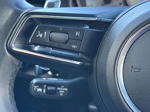 Certified 2023 Porsche Macan GTS image 28