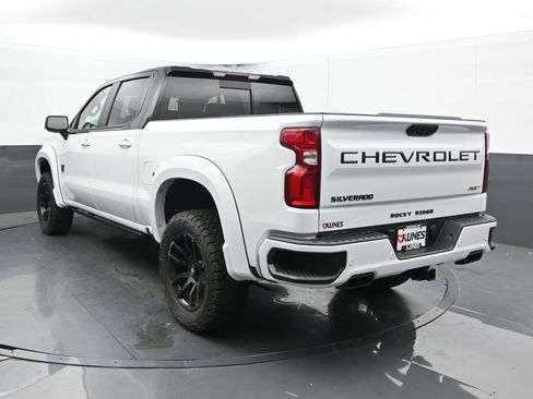 Used 2022 Chevrolet Silverado 1500 RST AWD/4WD image 11