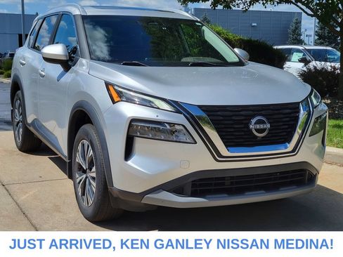 Certified 2023 Nissan Rogue SV w/ SV Premium B Package AWD/4WD image 1