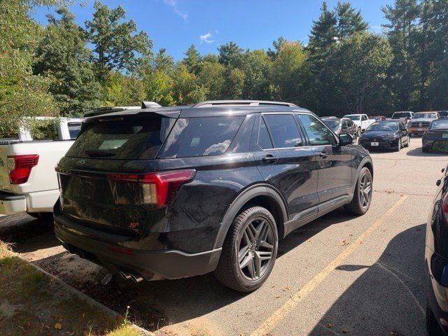 Used 2026 Ford Explorer ST AWD/4WD image 4