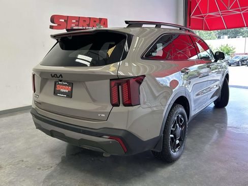 Used 2025 Kia Sorento SX Prestige AWD/4WD image 3