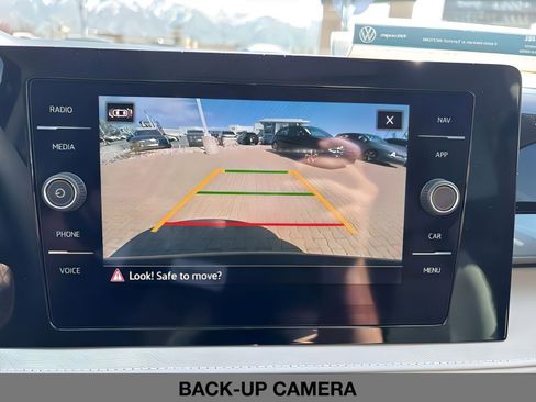 New 2025 Volkswagen Taos SEL image 26