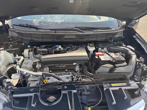 Used 2019 Nissan Rogue SV image 33