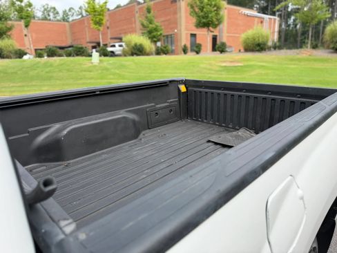 Used 2014 Toyota Tacoma 2WD Regular Cab image 11
