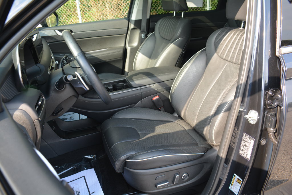 Used 2024 Hyundai Palisade Limited AWD/4WD image 11