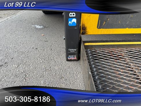 Used 2015 Ford Transit 350 XL image 28