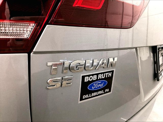 Used 2021 Volkswagen Tiguan SE R-Line w/ 3rd Row Seat Package AWD/4WD image 13