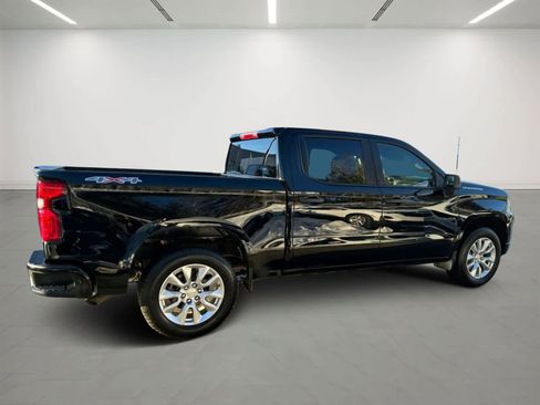 Used 2024 Chevrolet Silverado 1500 Custom image 4