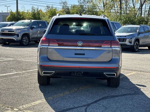 New 2025 Volkswagen Atlas SE image 5
