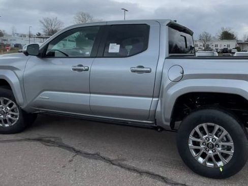 New 2026 Toyota Tacoma Limited AWD/4WD image 4