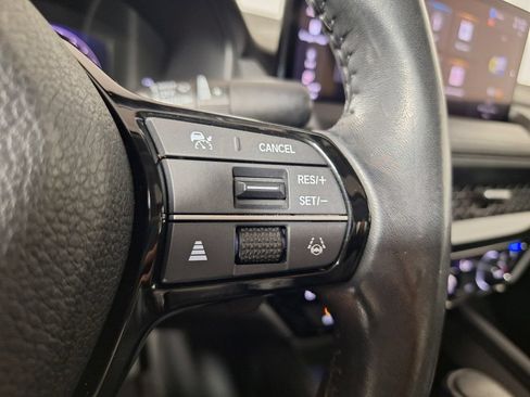 Used 2023 Honda Accord Touring image 19