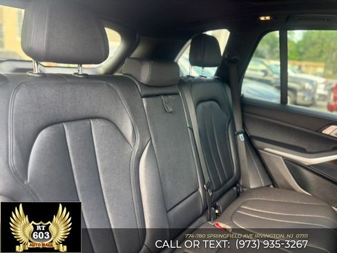 Used 2020 BMW X5 xDrive40i w/ Convenience Package AWD/4WD image 12