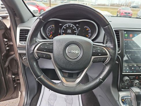 Used 2018 Jeep Grand Cherokee Limited w/ Luxury Group II image 11