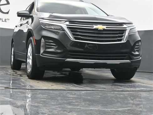 Used 2024 Chevrolet Equinox LT w/ LPO, Floor Liner Package image 3