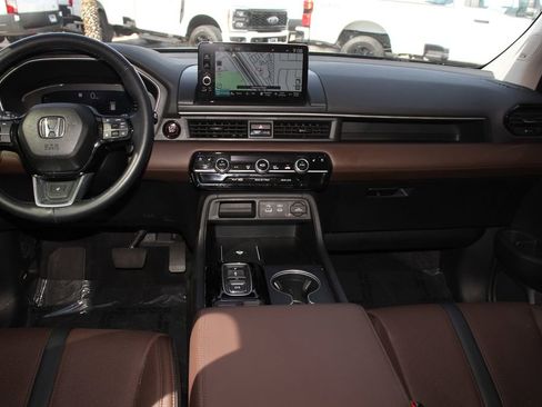 Used 2023 Honda Pilot Elite image 19