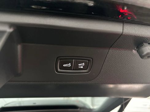 Used 2020 Porsche Panamera GTS w/ Premium Package Plus image 26