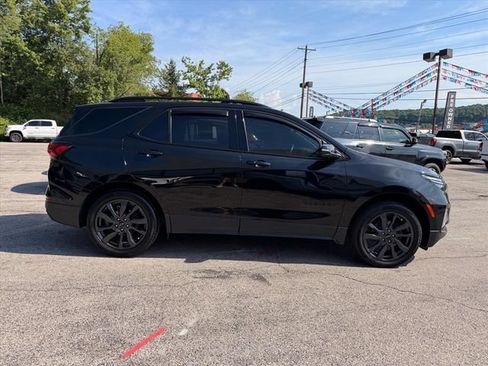 Used 2023 Chevrolet Equinox RS w/ RS Leather Package AWD/4WD image 3