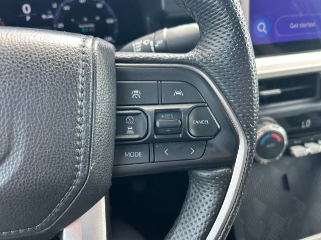 Used 2024 Toyota Tacoma TRD Off-Road AWD/4WD image 30