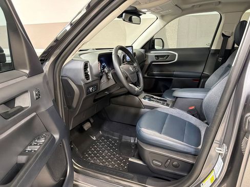 Used 2023 Ford Bronco Sport Outer Banks w/ Tech Package AWD/4WD image 11