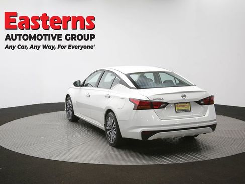 Used 2025 Nissan Altima 2.5 SV FWD image 64