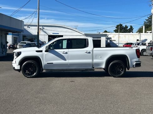 New 2026 GMC Sierra 1500 Elevation w/ LPO, Elevation Black Package AWD/4WD image 9