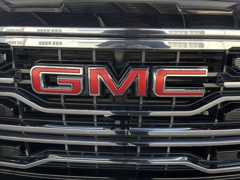 Used 2023 GMC Sierra 1500 SLT w/ SLT Premium Plus Package image 32