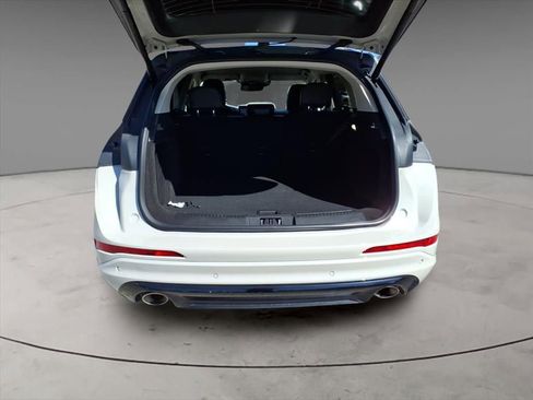 Used 2024 Lincoln Corsair Reserve w/ Jet Appearance Package image 7