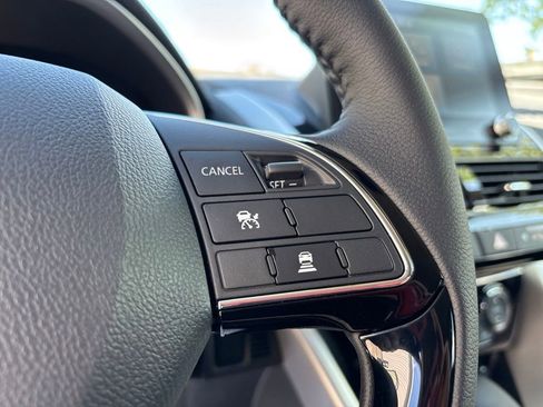 Used 2024 Mitsubishi Eclipse Cross SE AWD/4WD image 23