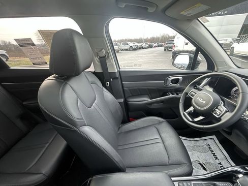 Used 2023 Kia Sorento SX image 10