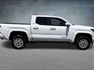 Used 2024 Toyota Tacoma SR5 AWD/4WD video 2